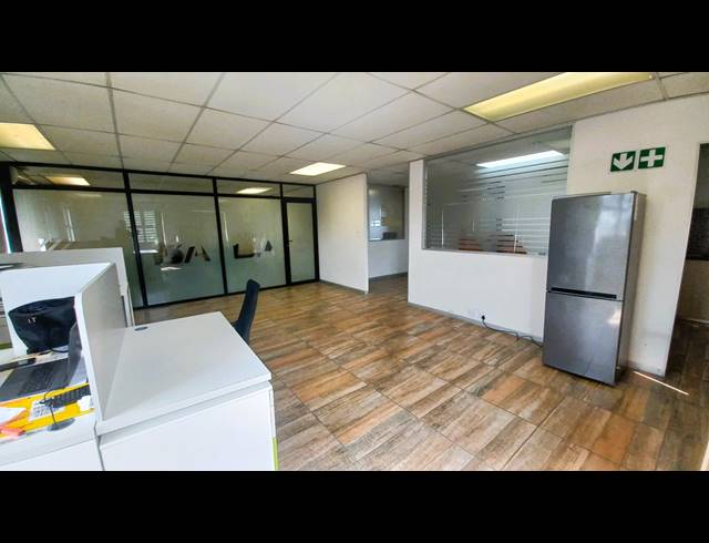 108M² OFFICE FOR SALE IN MARCONI BEAM INDUSTRIA